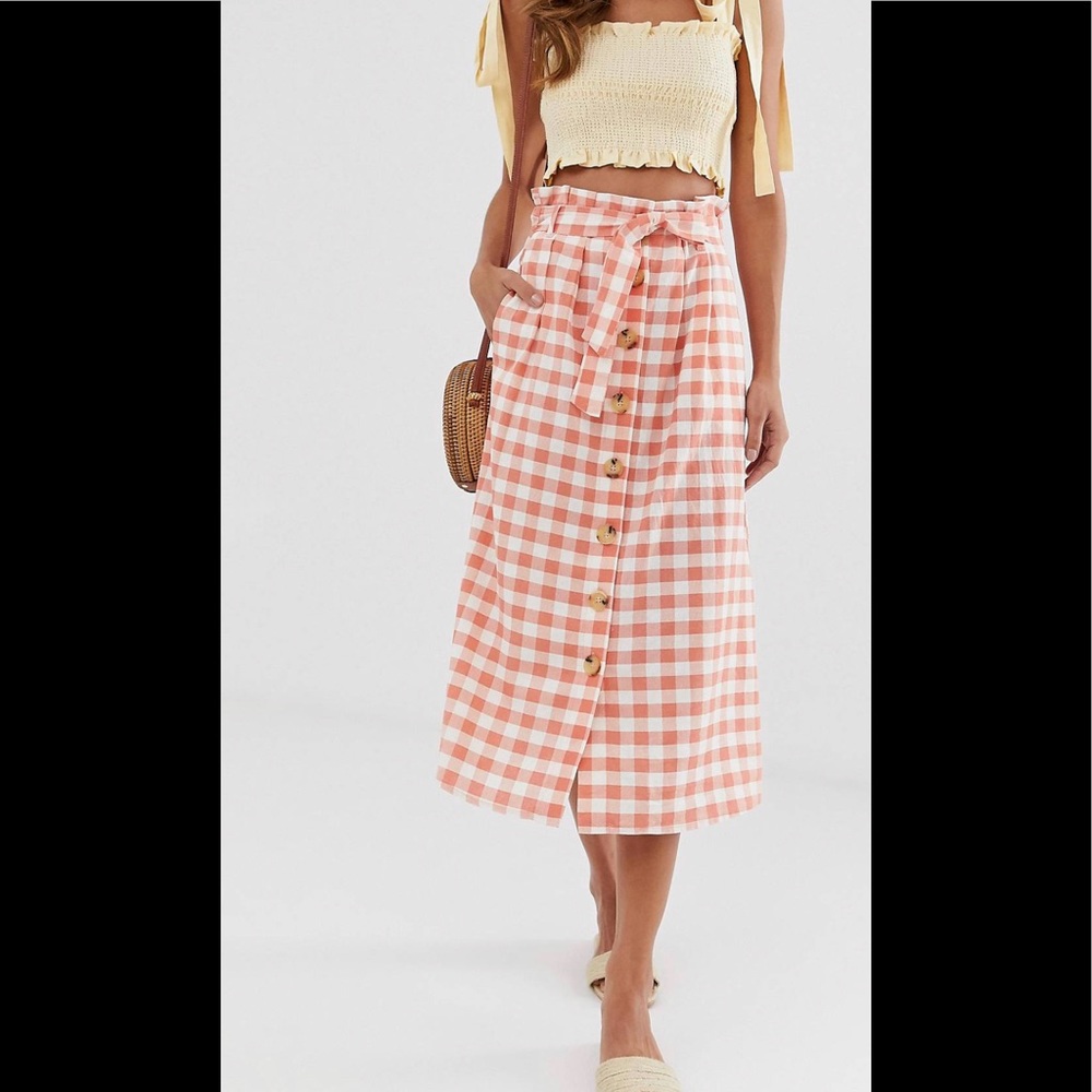 Gingham button up paper bag waist skirt. With pockets!! 6